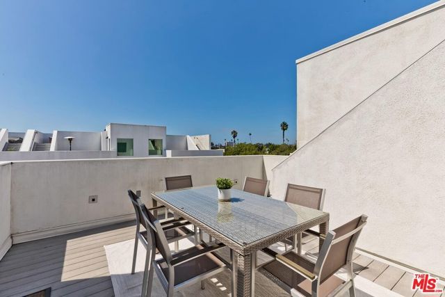 1433 14th Street 15, Santa Monica, CA 90404