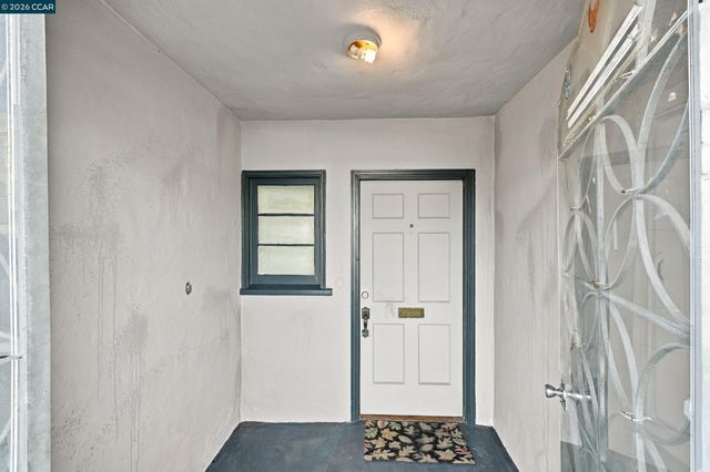 219 Hillcrest Dr, Daly City, CA 94014