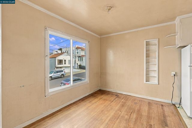 219 Hillcrest Dr, Daly City, CA 94014