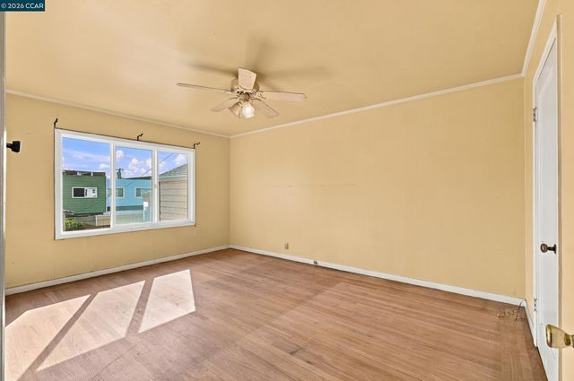 219 Hillcrest Dr, Daly City, CA 94014