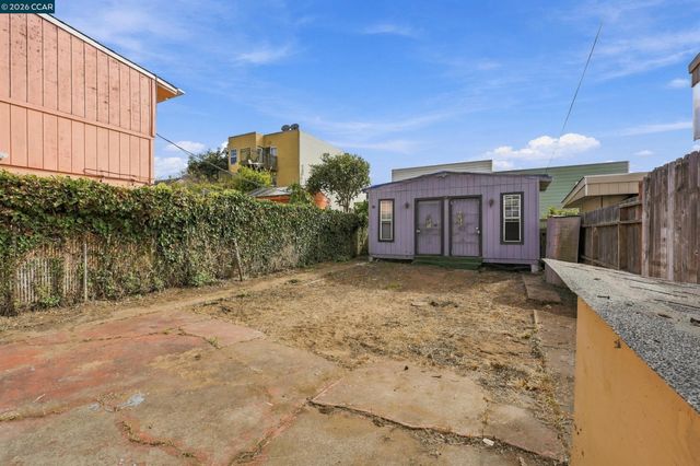 219 Hillcrest Dr, Daly City, CA 94014