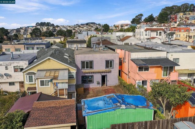 219 Hillcrest Dr, Daly City, CA 94014