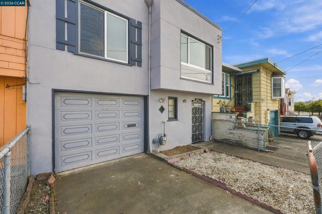 219 Hillcrest Dr, Daly City, CA 94014