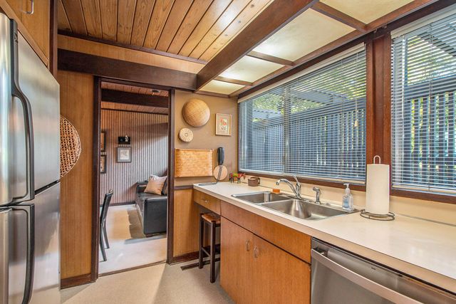 2525 Sheffield Drive, Kalamazoo City, MI 49008