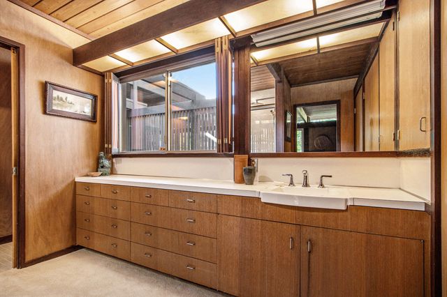 2525 Sheffield Drive, Kalamazoo City, MI 49008