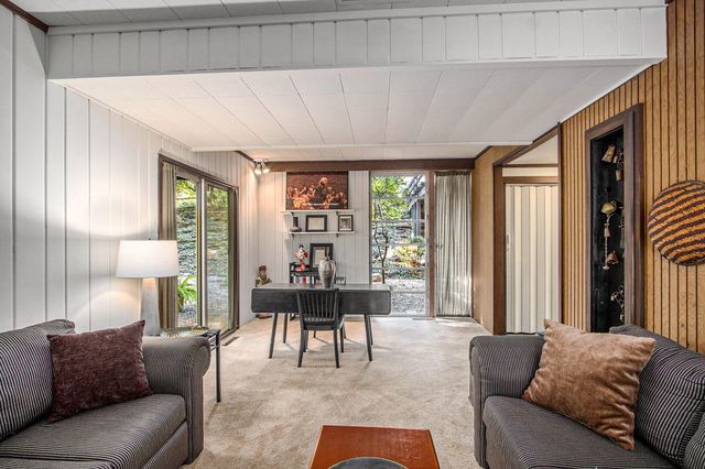 2525 Sheffield Drive, Kalamazoo City, MI 49008