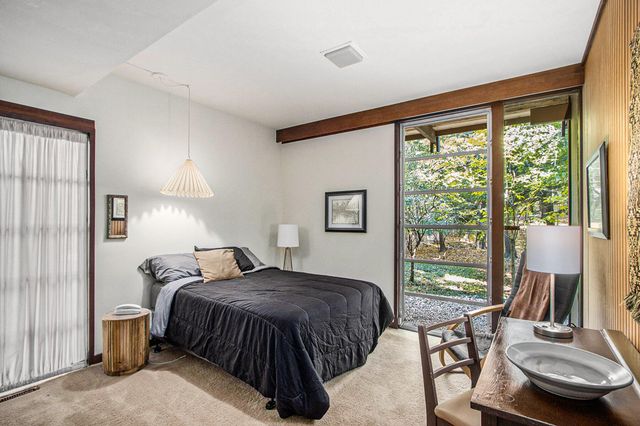 2525 Sheffield Drive, Kalamazoo City, MI 49008