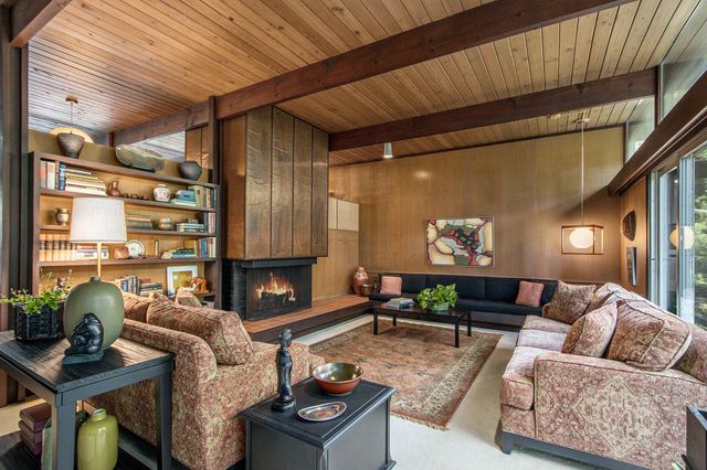 2525 Sheffield Drive, Kalamazoo City, MI 49008