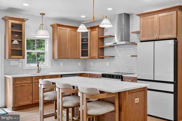 9653 WOODBROOK LANE, Midland, VA 22728