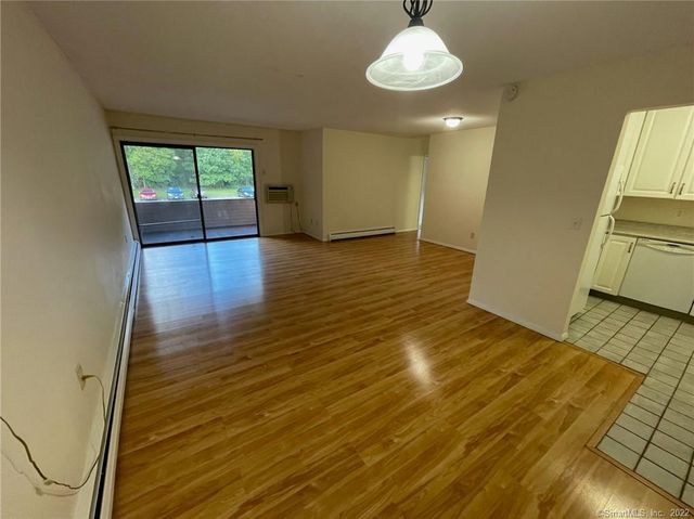 565 Talcottville Road APT 2B7, Vernon, CT 06066