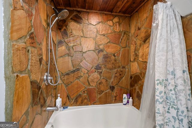 74 Michael Drive, Newnan, GA 30263