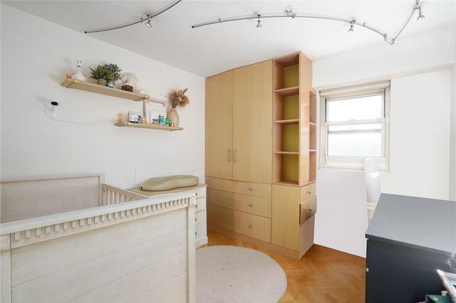 153 East 57th 20C, New York (manhattan), NY 10022