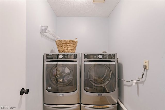 17091 Wing Road, Chagrin Falls, OH 44023