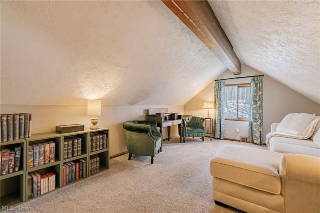 17091 Wing Road, Chagrin Falls, OH 44023