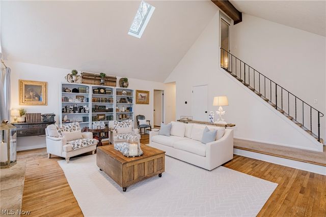 17091 Wing Road, Chagrin Falls, OH 44023