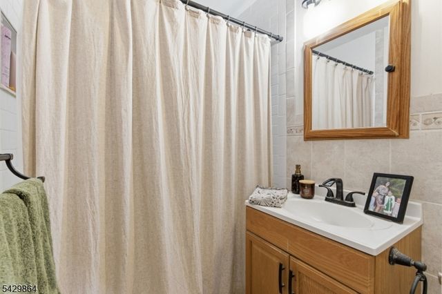 77 Lower North Shore Rd, Frankford Twp., NJ 07826