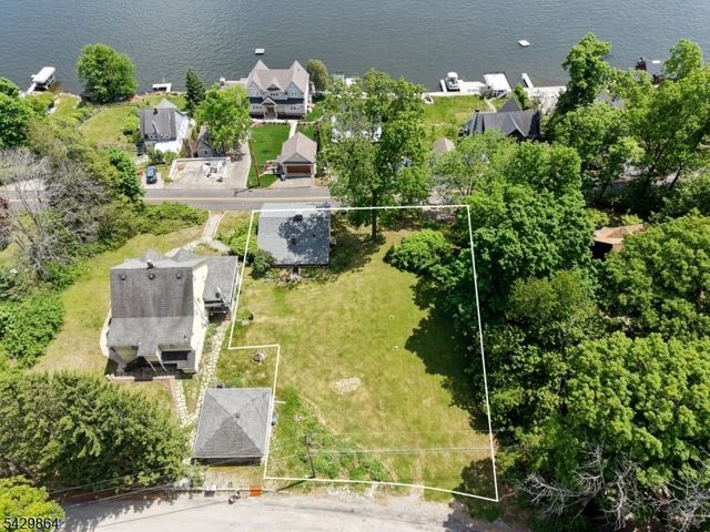 77 Lower North Shore Rd, Frankford Twp., NJ 07826