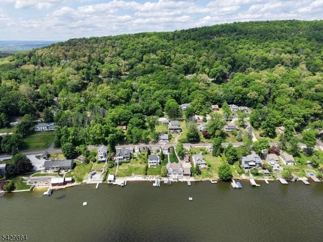 77 Lower North Shore Rd, Frankford Twp., NJ 07826