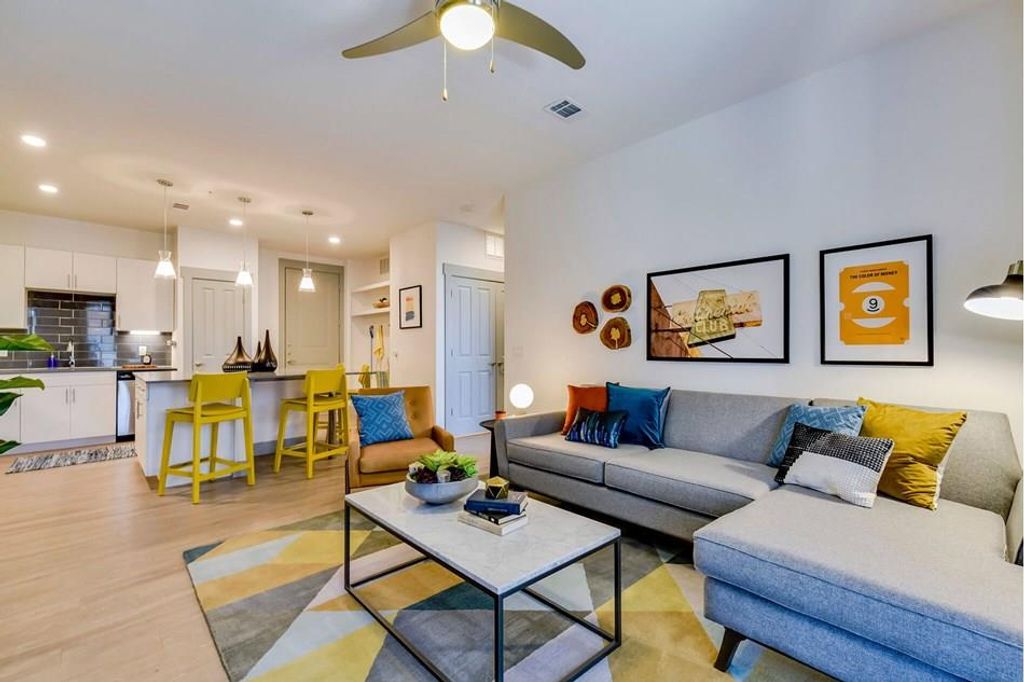 7880 Highway 290 W 6210, Austin, TX 78736
