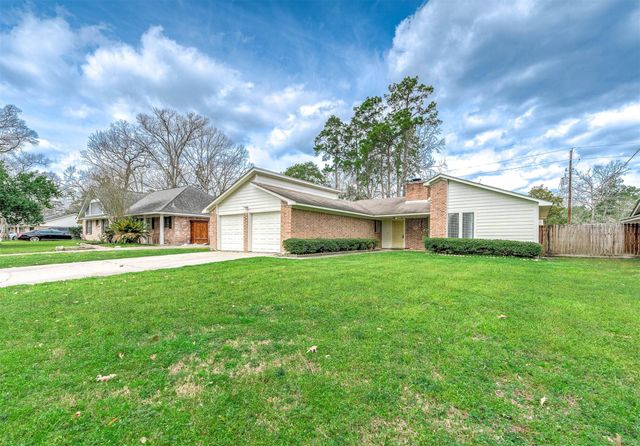 1903 Woodway Drive, Woodbranch, TX 77357