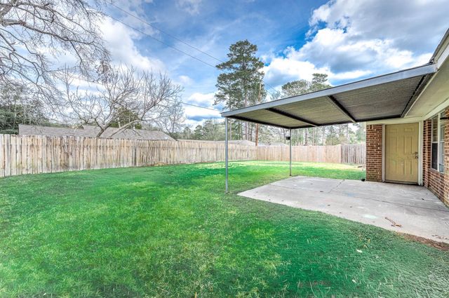 1903 Woodway Drive, Woodbranch, TX 77357