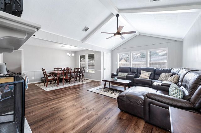 1903 Woodway Drive, Woodbranch, TX 77357