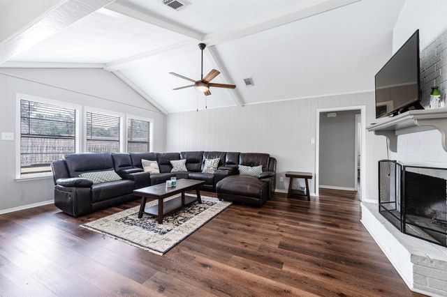 1903 Woodway Drive, Woodbranch, TX 77357