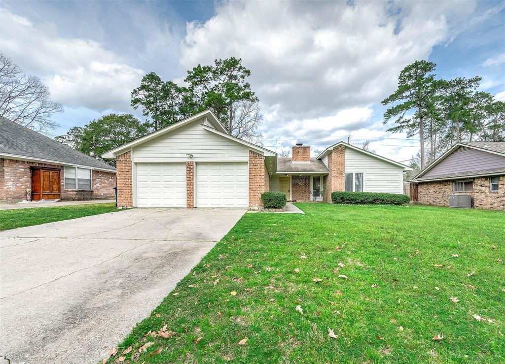 1903 Woodway Drive, Woodbranch, TX 77357