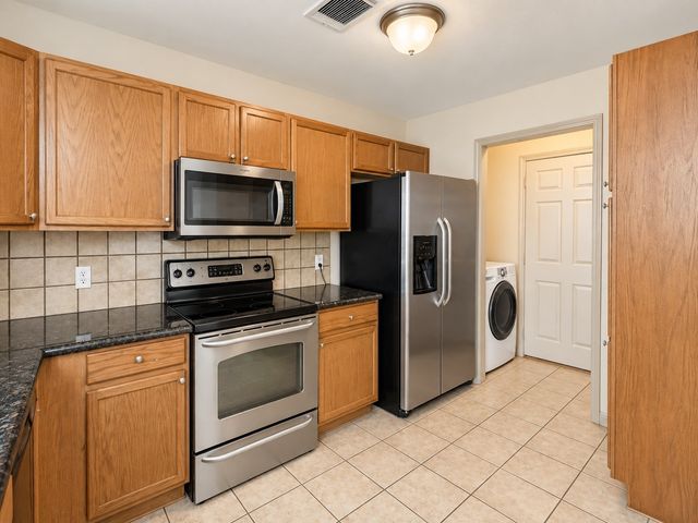 12620 Bay Avenue, Fort Worth, TX 76040