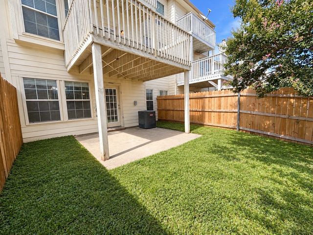 12620 Bay Avenue, Fort Worth, TX 76040