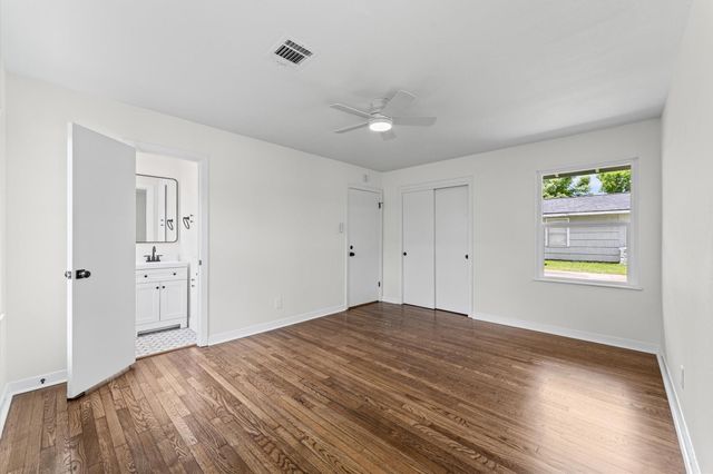 6305 Tarna Lane, Houston, TX 77074