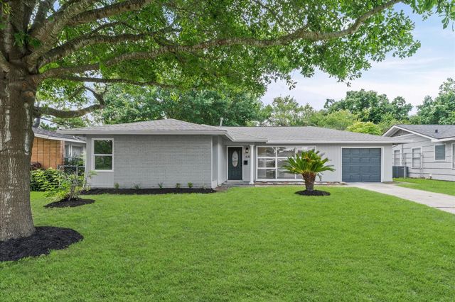 6305 Tarna Lane, Houston, TX 77074