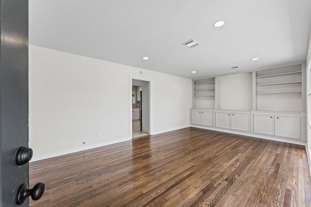 6305 Tarna Lane, Houston, TX 77074