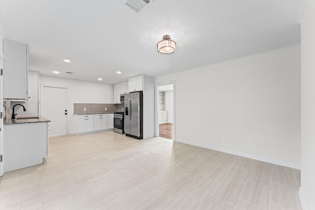6305 Tarna Lane, Houston, TX 77074