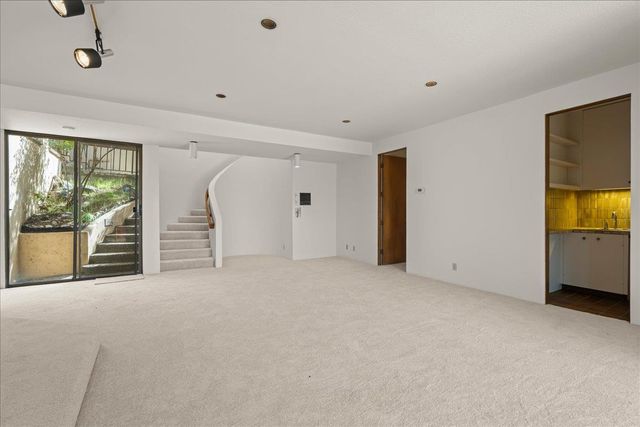 16655 Oak View Circle, Morgan Hill, CA 95037