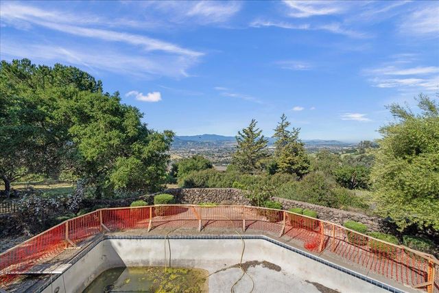 16655 Oak View Circle, Morgan Hill, CA 95037