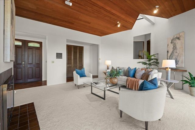 16655 Oak View Circle, Morgan Hill, CA 95037