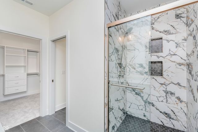 5862 Harbour Town Drive, Noblesville, IN 46062