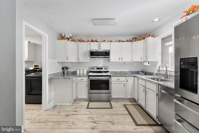 208 OAKWOOD DR, Mineral, VA 23117