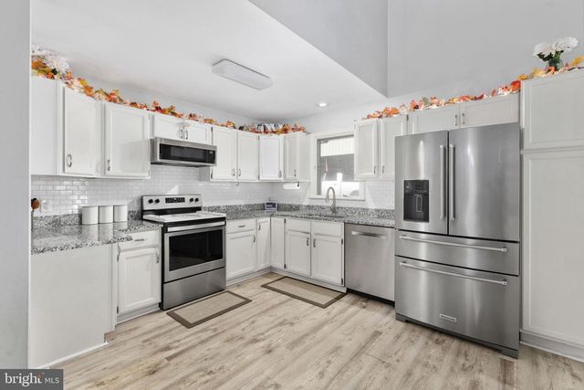 208 OAKWOOD DR, Mineral, VA 23117