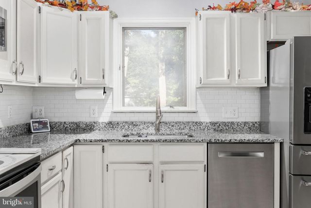 208 OAKWOOD DR, Mineral, VA 23117