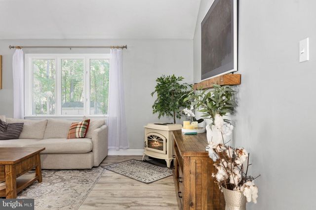 208 OAKWOOD DR, Mineral, VA 23117