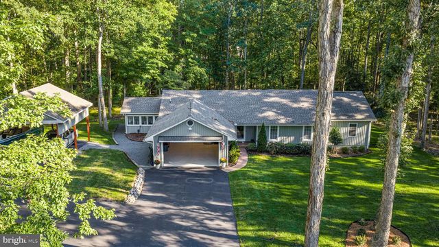 208 OAKWOOD DR, Mineral, VA 23117