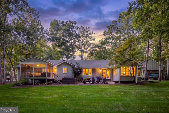 208 OAKWOOD DR, Mineral, VA 23117