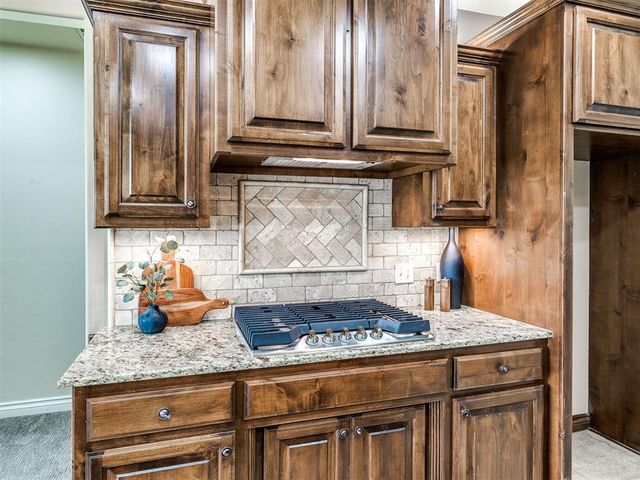 2713 Old Towne Trail, Shawnee, OK 74804