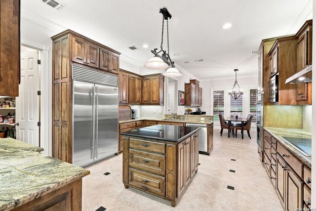3 ORSINGER BROOK, San Antonio, TX 78230