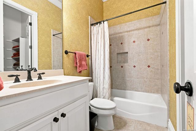 3 ORSINGER BROOK, San Antonio, TX 78230
