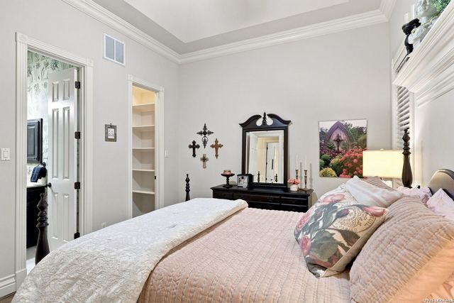 3 ORSINGER BROOK, San Antonio, TX 78230