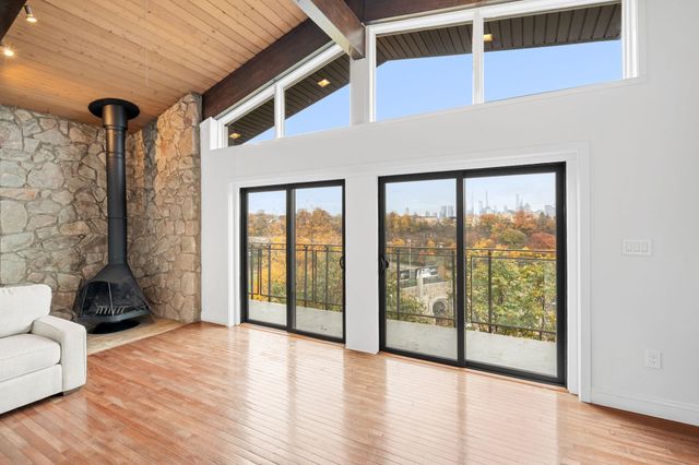 76 HACKENSACK PLANK RD, Weehawken, NJ 07086