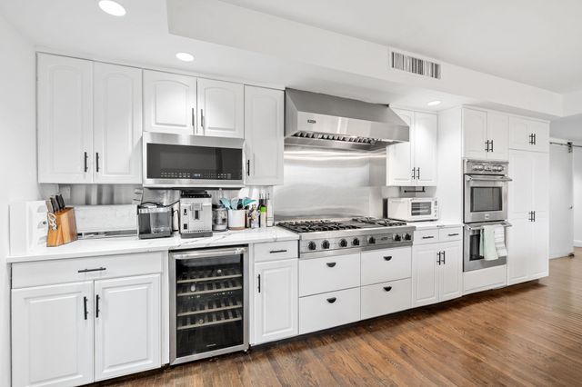 76 HACKENSACK PLANK RD, Weehawken, NJ 07086